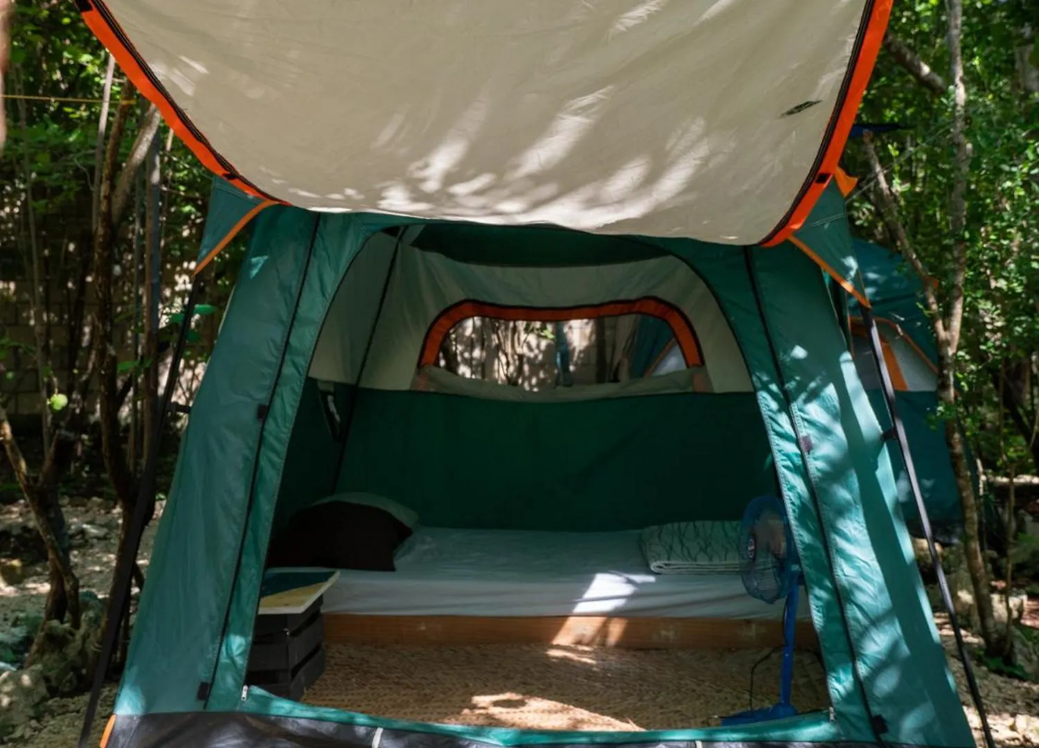 Menhir Maya Xetna Camping